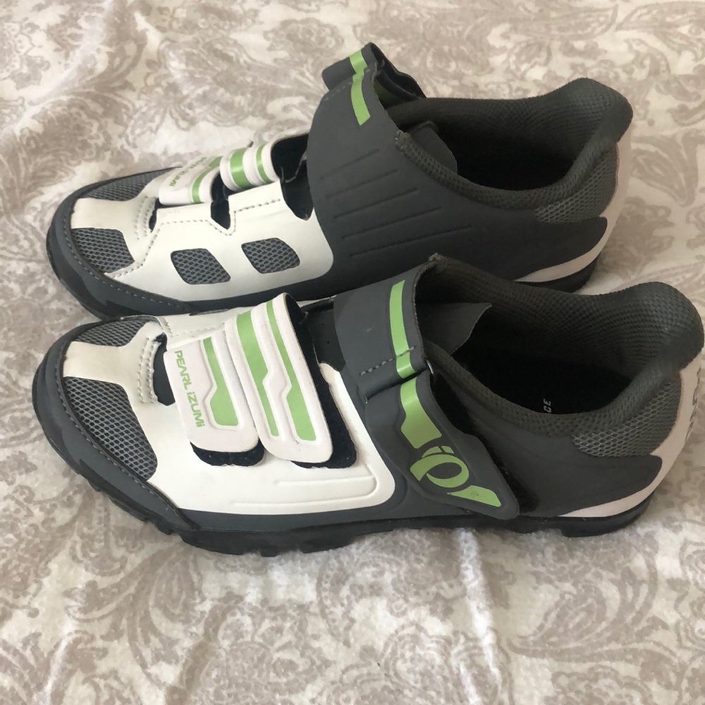 Pearl Izumi All-Road V4 women’s cycling shoe sz 38